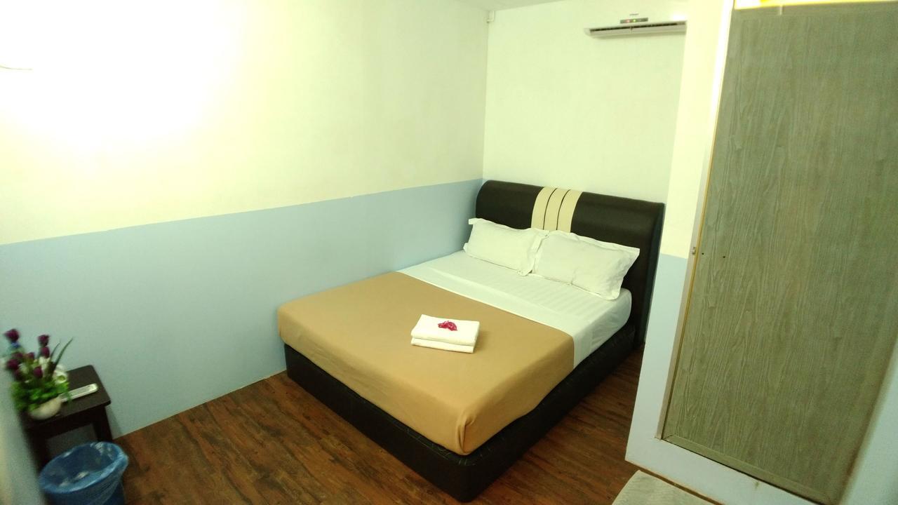 Apple 1 Hotel Budget Gelugor Extérieur photo