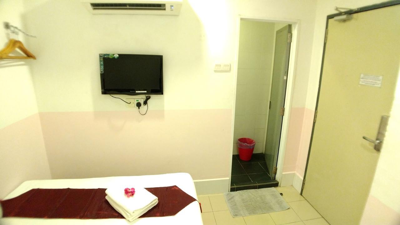 Apple 1 Hotel Budget Gelugor Extérieur photo
