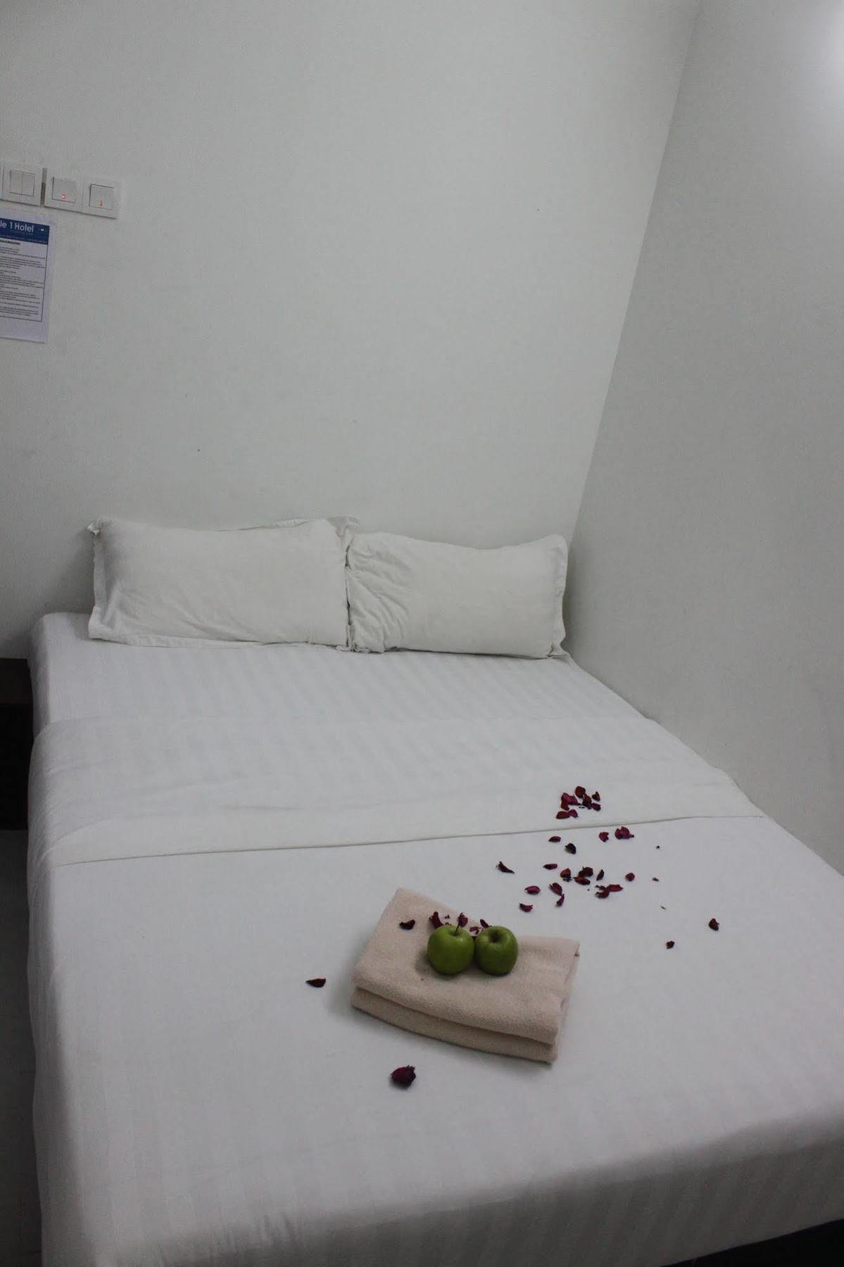 Apple 1 Hotel Budget Gelugor Extérieur photo